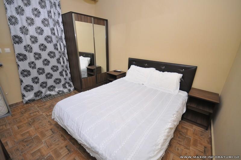 Hôtel Maxim Mini à Batoumi Extérieur photo