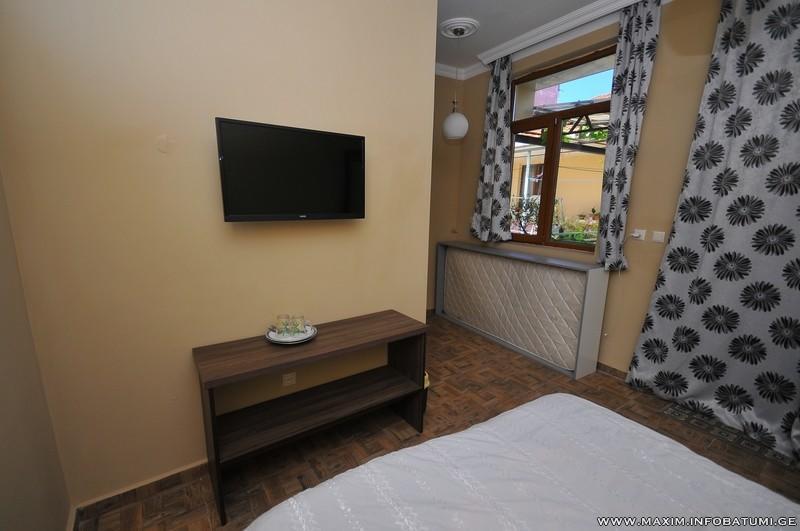 Hôtel Maxim Mini à Batoumi Extérieur photo