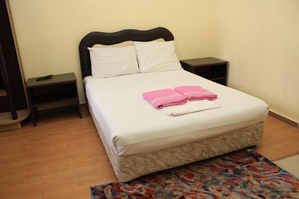 Hôtel Maxim Mini à Batoumi Extérieur photo